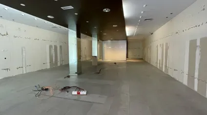 HYPER-CENTRE DE REIMS Cellule commerciale de 378,25m2 dont 180m2 de surface commerciale.Disponible immédiatement - Offre immobilière - Arthur Loyd