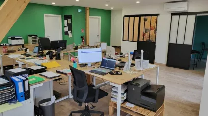 LOCAL D'ACTIVITE - ENTREPOT à LOUER de 206 m² - Offre immobilière - Arthur Loyd