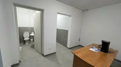 Cellule d'activité avec bureau à louer Saint-Brice-Courcelles - Offre immobilière - Arthur Loyd