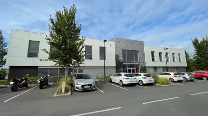 À louer : Bureaux lumineux 686 m² avec parkings - Accessibilité optimale aux portes de Lille - Offre immobilière - Arthur Loyd