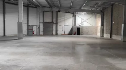 Locaux d'activités à louer - Offre immobilière - Arthur Loyd