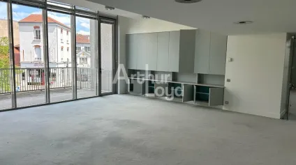 BUREAUX DE STANDING - PROCHE GARE - Offre immobilière - Arthur Loyd