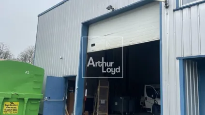 Local d'activité - Parking fermé - Offre immobilière - Arthur Loyd