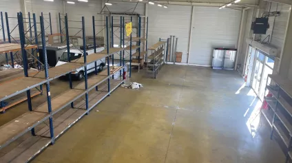 A LOUER LOCAL D'ACTIVITÉ DE 600 M2 ZAC DE MERCIERES COMPIEGNE - Offre immobilière - Arthur Loyd