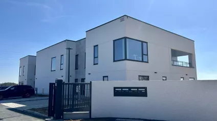 Bureaux à louer à SAINT MARTIN DU VIVIER 76160 - Offre immobilière - Arthur Loyd