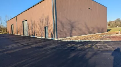 Locaux d'activité à louer à LE LANDIN 27350 - Offre immobilière - Arthur Loyd