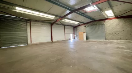 Locaux d'activité à louer à PONT AUDEMER 27500 - Offre immobilière - Arthur Loyd