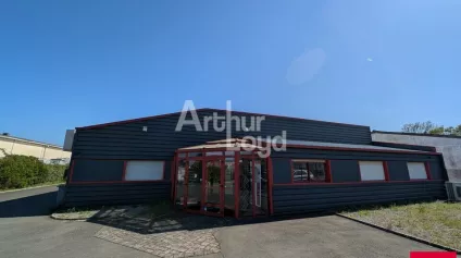 SAINT JACQUES DE LA LANDE - LOCAL D'ACTIVITE A LOUER - 900 M² - Offre immobilière - Arthur Loyd