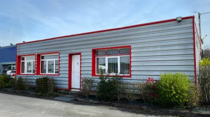 Local d'activités de 381 m2 à louer sur la RN 20 à Cercottes - Offre immobilière - Arthur Loyd