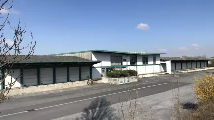 A LOUER - LOCAUX D'ACTIVITÉS - 3 500 m2 - SAINT-QUENTIN - Offre immobilière - Arthur Loyd