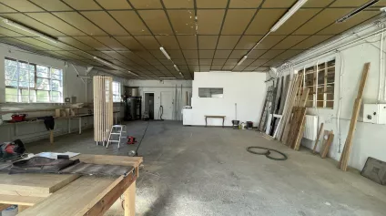 ATELIER LOCATION 185 M² ENV DOMENE - Offre immobilière - Arthur Loyd