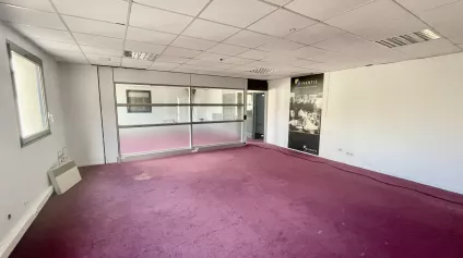 Bureaux à louer à BOIS GUILLAUME 76230 - Offre immobilière - Arthur Loyd