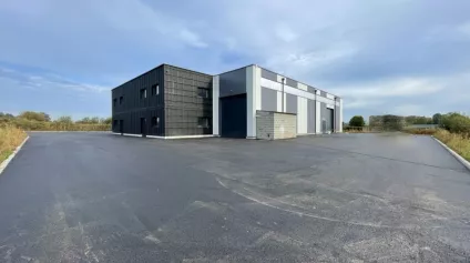 Locaux d'activité à louer à FOURMETOT 27500 - Offre immobilière - Arthur Loyd