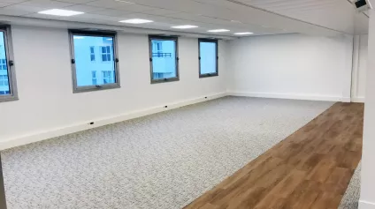 Bureaux double exposition, Plug&Play, proches des transports - Offre immobilière - Arthur Loyd