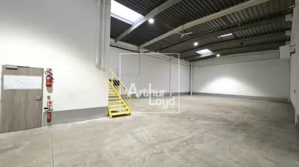 Situation géographique idéale à louer - TORCY - Offre immobilière - Arthur Loyd