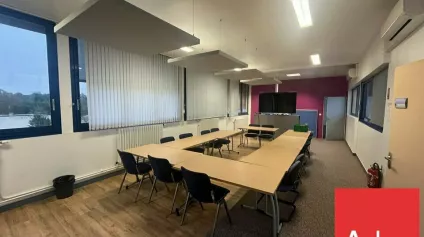 POITIERS SECTEUR PARC DES EXPOSITIONS BUREAUX 445M² - Offre immobilière - Arthur Loyd