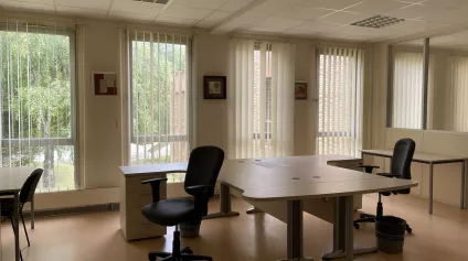 À LOUER - PLATEAUX DE BUREAUX AU COUR D'UNE ZONE INDUSTRIELLE DYNAMIQUE - DUNKERQUE - Offre immobilière - Arthur Loyd