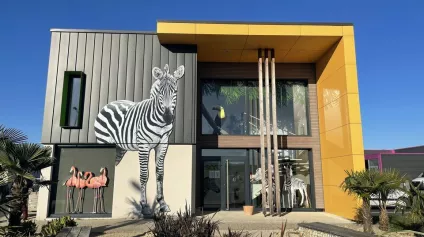 LOCATION BUREAUX AVEC PARKINGS PROCHE CENTRE VILLE NIORT 165m2 FACILE D'ACCES - Offre immobilière - Arthur Loyd