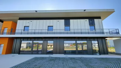 POITIERS SUD ZONE AUCHAN - BUREAUX NEUF A LOUER 296M² - Offre immobilière - Arthur Loyd