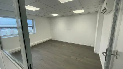 A LOUER BUREAU DE 43 m² AU ESSARTS EN BOCAGE - Offre immobilière - Arthur Loyd