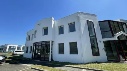 PROCHE DES AXES ROUTIERS A10 /D910 Poitiers ZI République - Bureaux à louer 43 m² - Offre immobilière - Arthur Loyd