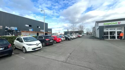 SPÉCIAL INVESTISSEUR - À VENDRE BUREAUX LOUÉS - LOCATAIRE 