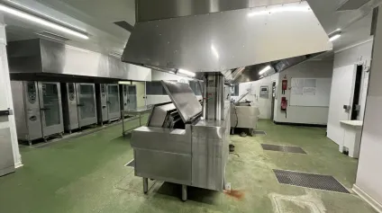 Local d'activité agroalimentaire de 1 324 m² à vendre - Zone d'activités majeure de Poitiers - Quais PL et chambres froides<br /> - Offre immobilière - Arthur Loyd