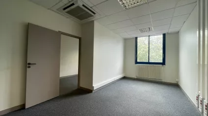 POITIERS SECTEUR PARC DES EXPOSITIONS BUREAUX 31.66m2 - Offre immobilière - Arthur Loyd