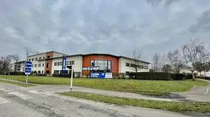 Bureaux à louer à CLEON 76410 - Offre immobilière - Arthur Loyd