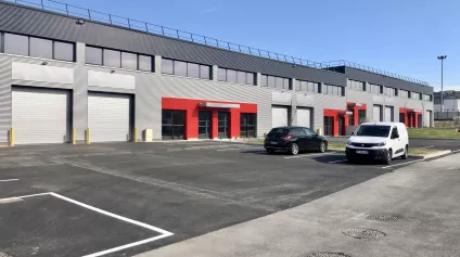 Locaux d'activités récents a louer sur GIGNAC LA NERTHE - Offre immobilière - Arthur Loyd