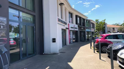 PETITE SURFACE DE BUREAUX À LOUER À L'EST D'AIX - Offre immobilière - Arthur Loyd