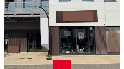 A louer - Local commercial - 69730 GENAY - Offre immobilière - Arthur Loyd