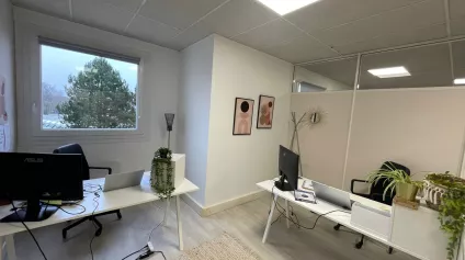 A LOUER BUREAUX 127 M2 COMPIEGNE - ZAC DE MERCIERES - Offre immobilière - Arthur Loyd