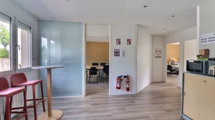 À LOUER : Bureaux de 81 m² + 4 places de parking privatives avec accès direct, SAINT-ETIENNE TECHNOPOLE - Offre immobilière - Arthur Loyd