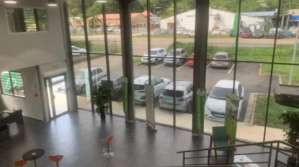 A LOUER Local commercial Kourou 605 m2 - Offre immobilière - Arthur Loyd