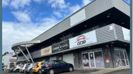 Local commercial COLIN 52 m2 - Offre immobilière - Arthur Loyd