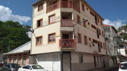 A VENDRE FORT-DE-FRANCE Local commercial 70 m2 - Offre immobilière - Arthur Loyd