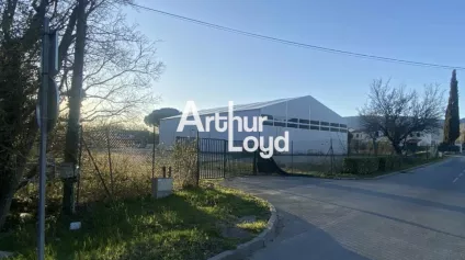 LOCAL A VENDRE TOURRETTES - Offre immobilière - Arthur Loyd
