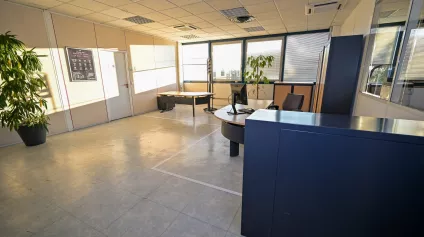 Location différentes surfaces de bureaux dans immeuble tertiaire sur Senlis - Offre immobilière - Arthur Loyd