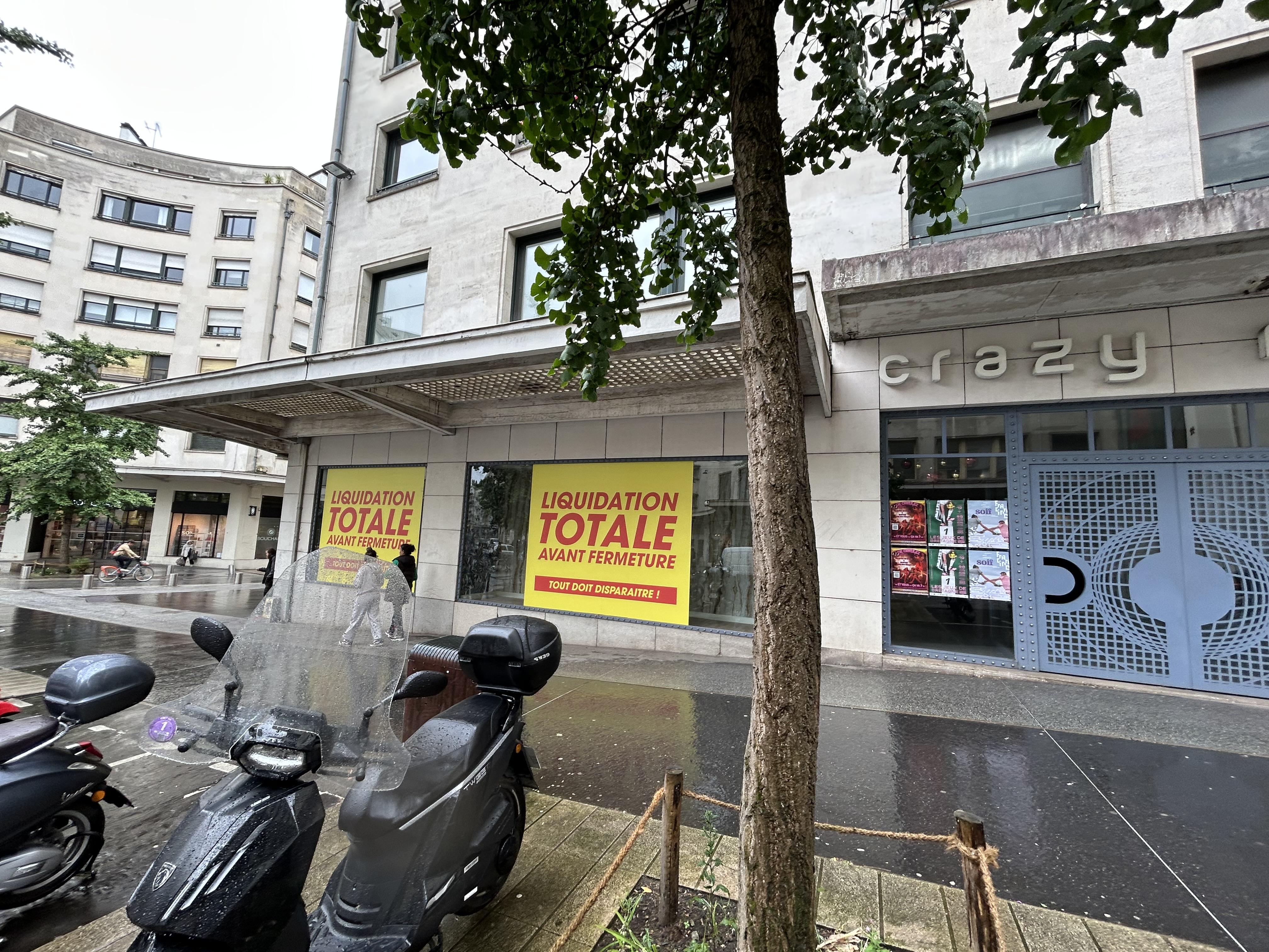 Location local commercial - NANTES