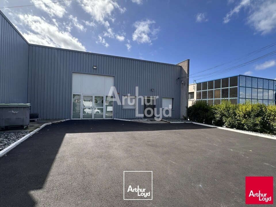 CESSON SEVIGNE - LOCAL D'ACTIVITES A LOUER - 270 M²