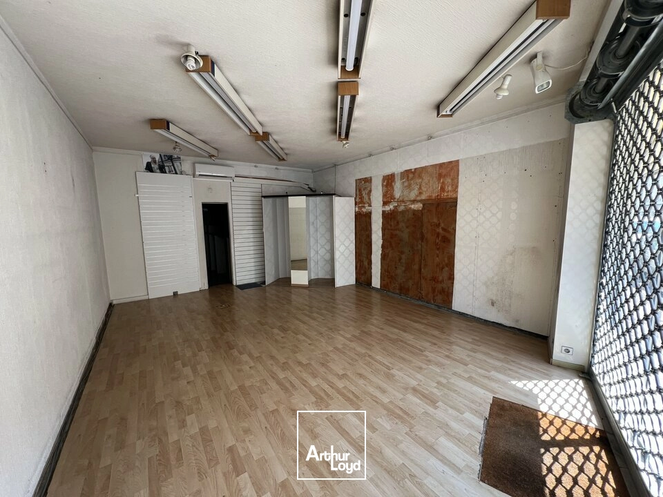 Local commercial disponible au centre-ville de RUELLE-SUR-TOUVRE