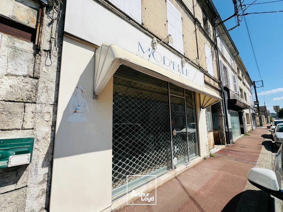 Local commercial disponible au centre-ville de RUELLE-SUR-TOUVRE