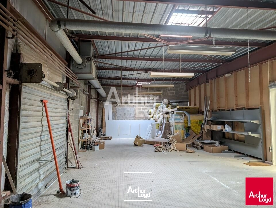 MELESSE - LOCAL COMMERCIAL A LOUER - 535 M²