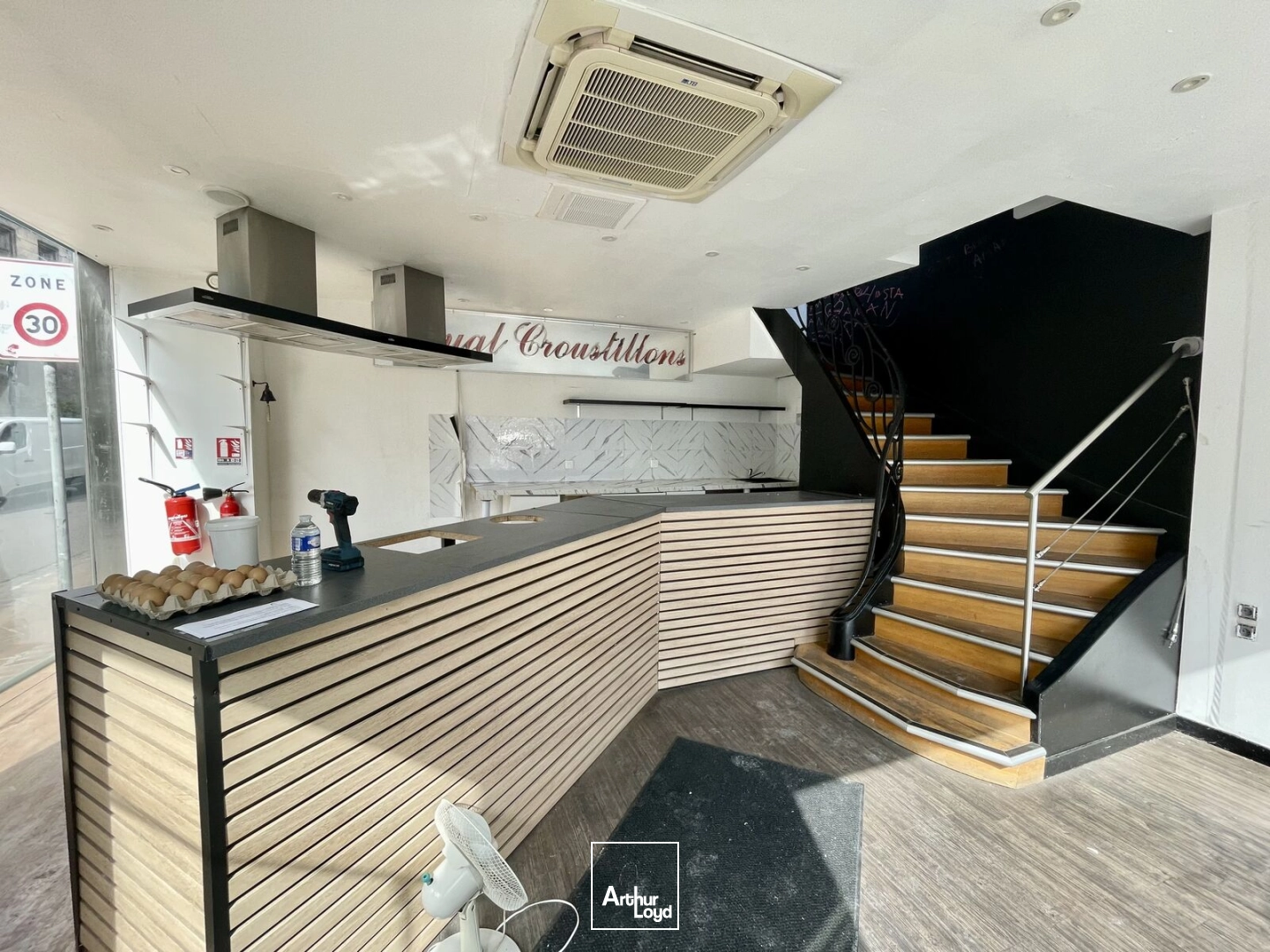 Locaux commerciaux à louer à ROUEN 76000