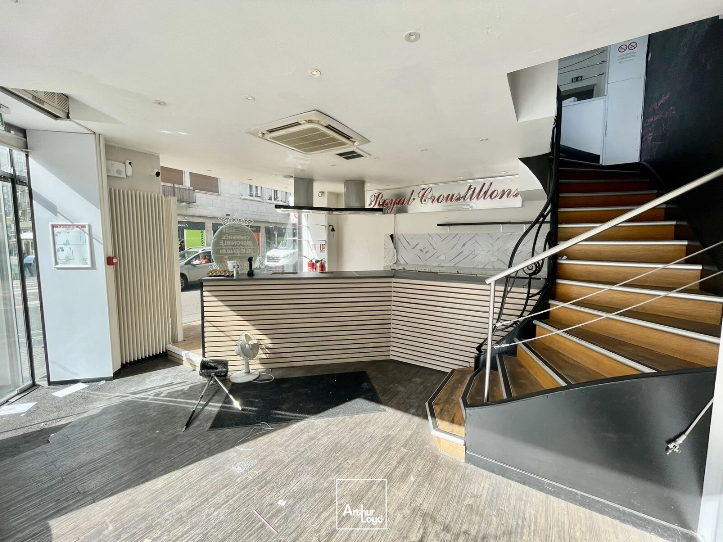 Locaux commerciaux à louer à ROUEN 76000