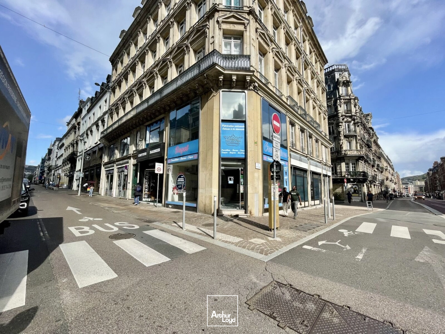 Locaux commerciaux à louer à ROUEN 76000