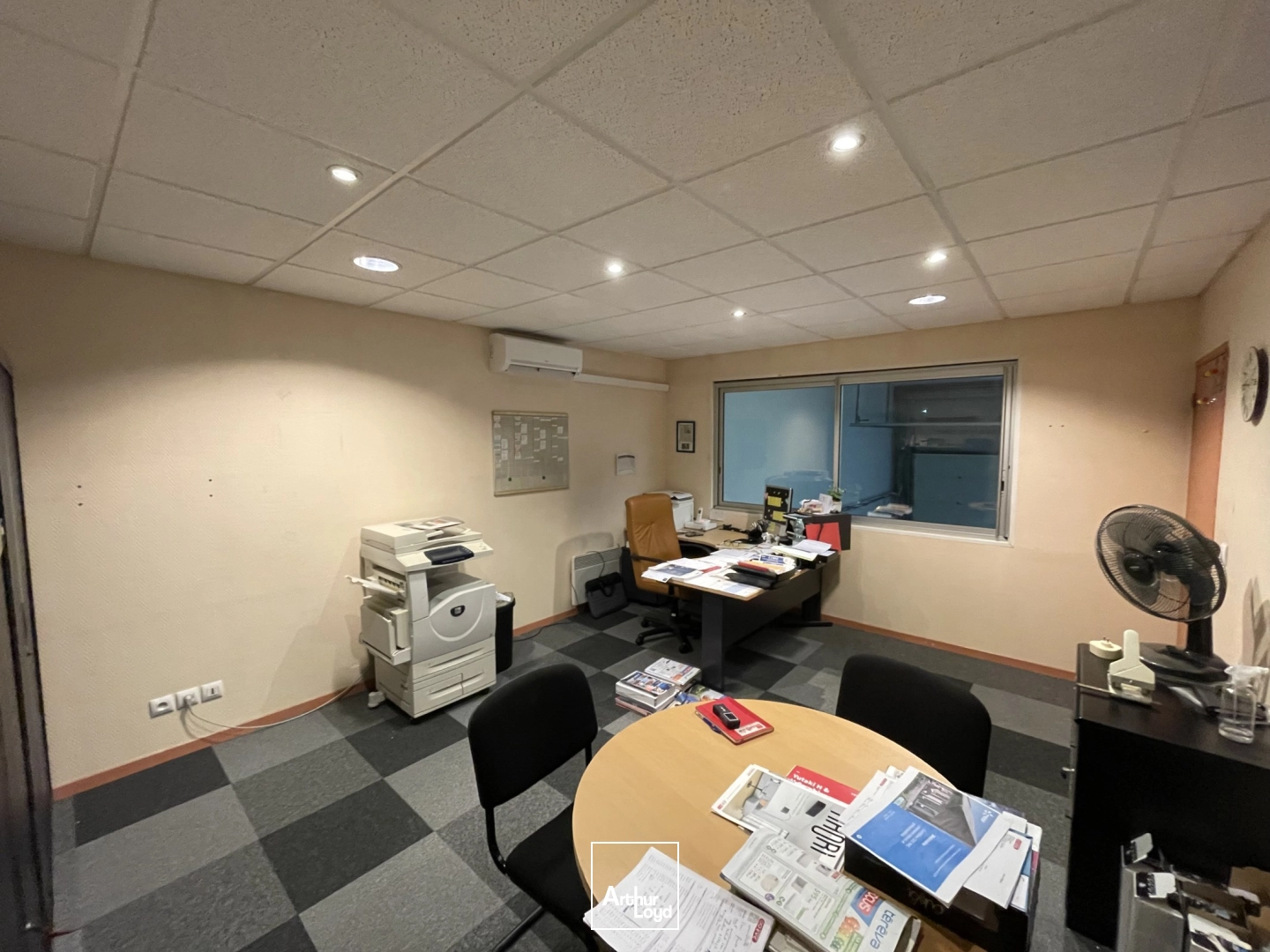 A LOUER - Local d'activité Idéal Artisan 