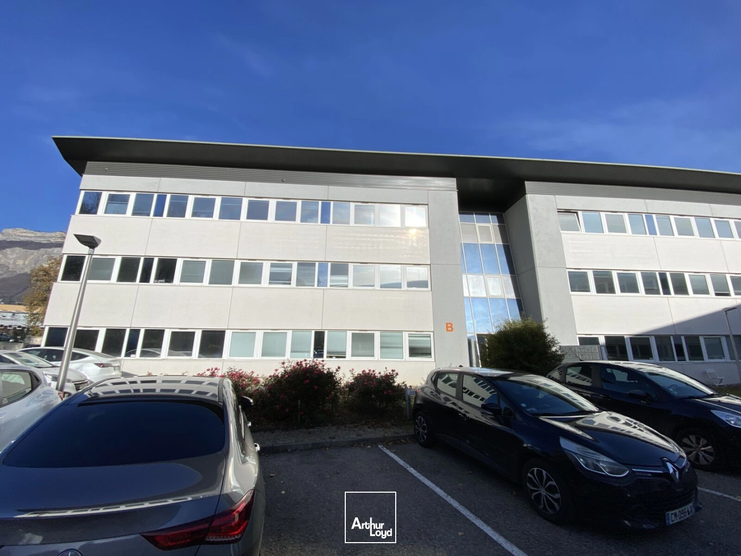 BUREAUX A VENDRE 155 m² - MONTBONNOT 