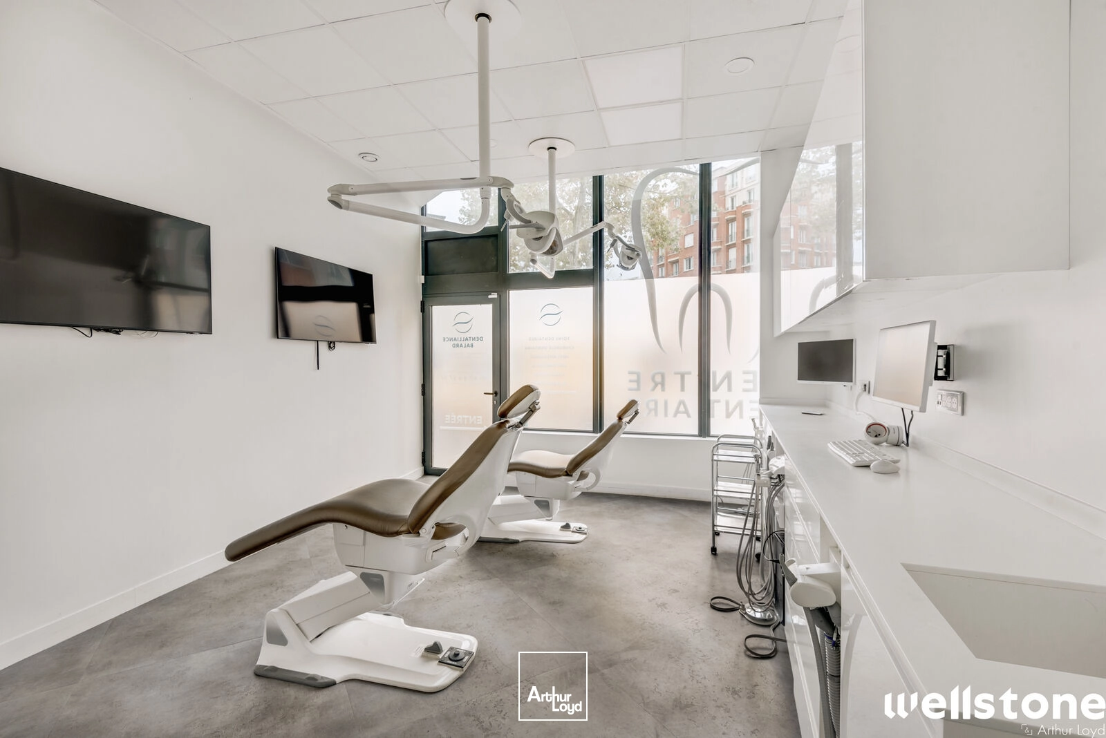 Bureaux à vendre ou à louer à PARIS 75015